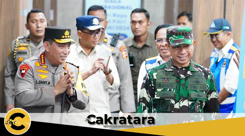 Panglima TNI Pantau Arus Mudik di GT Cikampek Utama