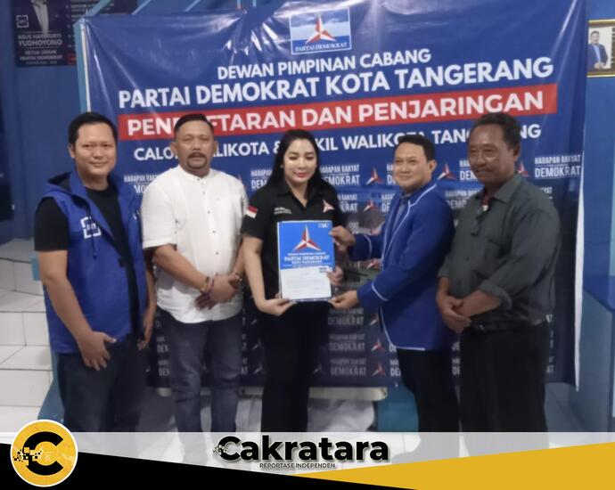 Bertekad Majukan Masyarakat Kota Tangerang, Helmy Halim Serahkan Formulir Pendaftaran Calon Walikota Ke Kantor DPC Partai Demokrat