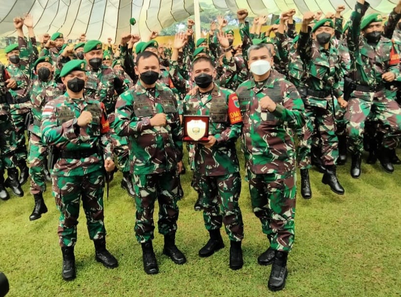 (Danrem) 174 Merauke Brigjen TNI selaku Komandan Komando Pelaksana Operasi memberikan pembekalan kepada Prajurit Yonif 315/Garuda