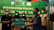 tema kegiatan tersebut yakni indahnya berbagi di Bulan Suci Ramadhan PWI dan SMSI memberikan santunan dan paket sembako dari Indomart.