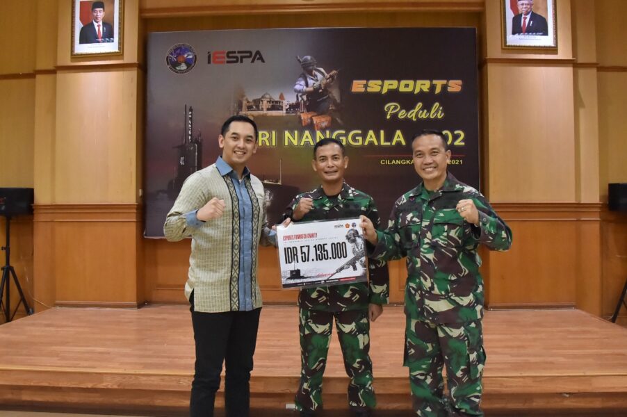 Indonesian Elektronik Sport Asosiation (IESPA) serahkan donasi kepada keluarga besar KRI Nanggal-402 bertempat di Balai Wartawan