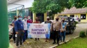 Polda Banten terima bantuan 1 ton beras dari PT Lestari Banten Energi (LBE) untuk disalurkan kepada masyarakat yang terdampak Covid-19.