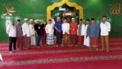 Perkumpulan Advokat Betawi (Padi) melaksanakan kegiatan bakti sosial dengan memberikan makan gratis kepada Jamaah