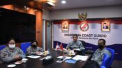 Laksda Bakamla Drs. I Putu Arya Angga Suardika resmi membuka kegiatan Round Table Discussion melalui video teleconference di Markas Besar