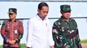 Pada Kunjungan Kerja Ke IKN, Panglima TNI Jenderal TNI Agus Subiyanto mendampingi Presiden RI Ir. H. Joko Widodo, Kalimantan Timur