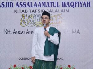 KH Auzai Anwari Mahfudz, LC.MA.