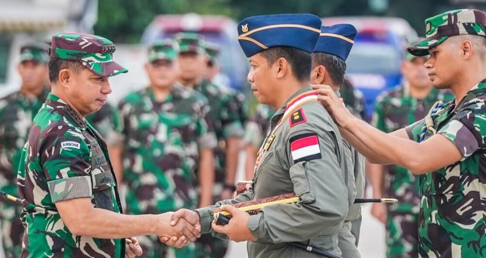 Setelah Selesaikan Misi di Palestina kedatangan personel Hercules TNI AU C-130 J (A-1340) di Sambut Panglima TNI Jenderal TNI Agus Subiyanto
