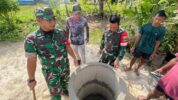Komandan Kodim (Dandim) 1805/Raja Ampat, Letkol Czi Tri wibowo Angga Astono Tinjau Pelaksanaan TMMD di dampingi Pasiter Kodim