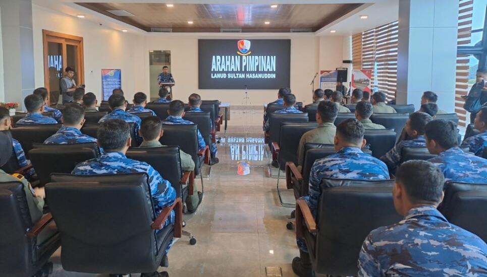 Danlanud Sultan Hasanuddin Marsma TNI Arifaini Nurdwiyanto, M.Han secara resmi membuka Latihan Kesiagaan Tahun 2025