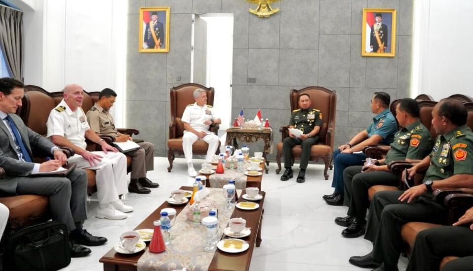 Peningkatan Kerjasama Militer, Panglima TNI Jenderal TNI Agus Subiyanto menerima Kunjungan Kehormatan Panglima Armada Pasifik